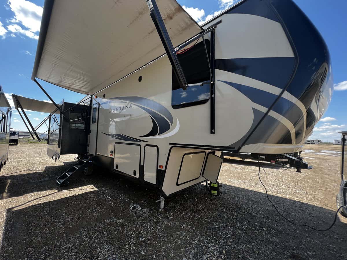 USED 2020 Keystone Montana 330RL